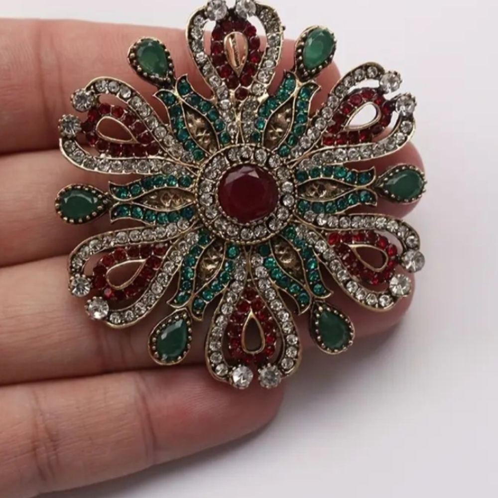 🌸 Broche Vintage Florale Élégante en Strass – Rouge & Vert, Style Rétro Chic - AM ASSYREM