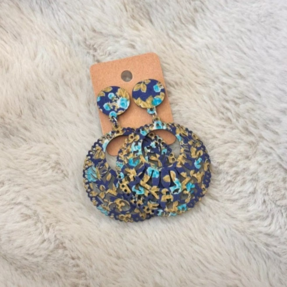 🌸 Boucles d’oreilles en bois motif fleurs avec écrin élégant - AM ASSYREM