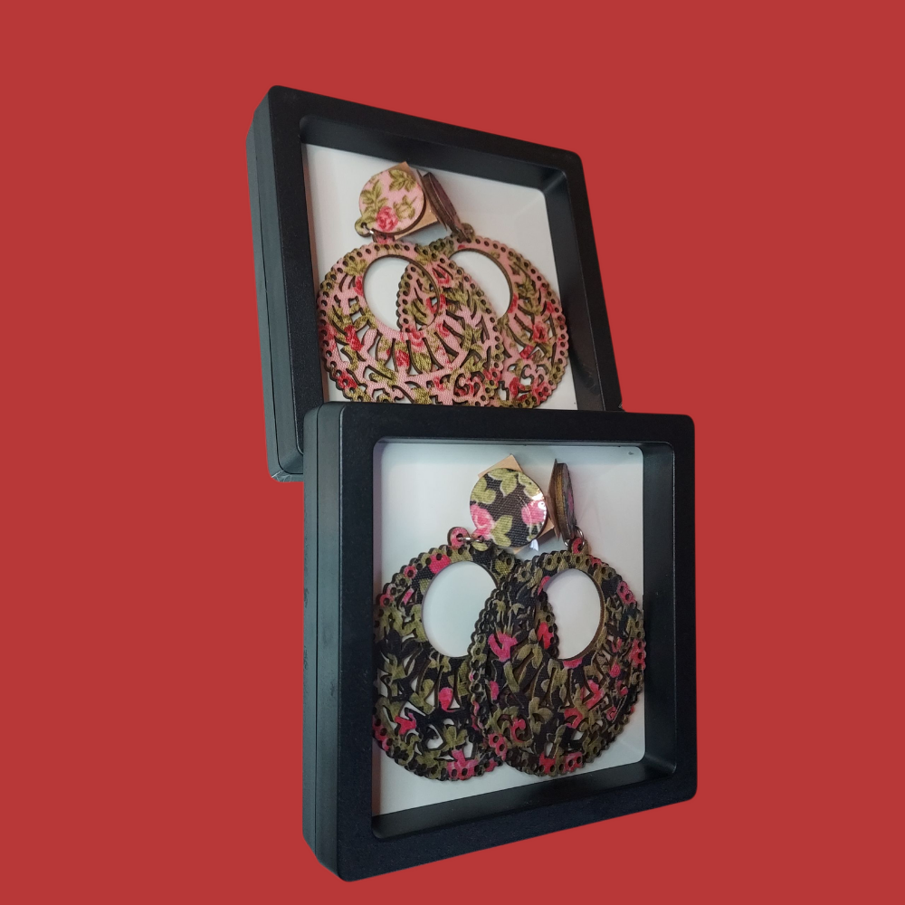🌸 Boucles d’oreilles en bois motif fleurs avec écrin élégant - AM ASSYREM