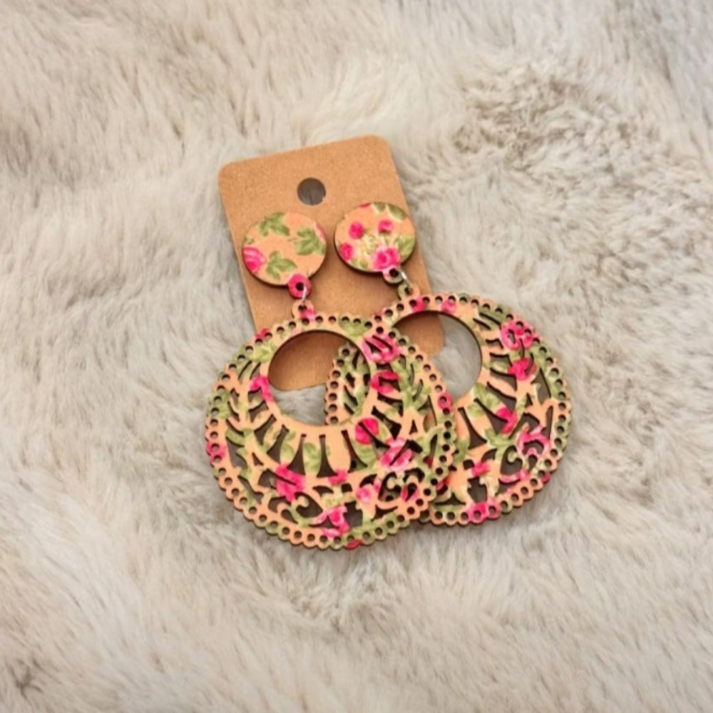 🌸 Boucles d’oreilles en bois motif fleurs avec écrin élégant - AM ASSYREM