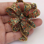 💎✨ Grande Broche Vintage 2 en 1 🌹 (Broche + Pendentif) – Dans un Coffret en Velours Rouge 🎁 | AM ASSYREM